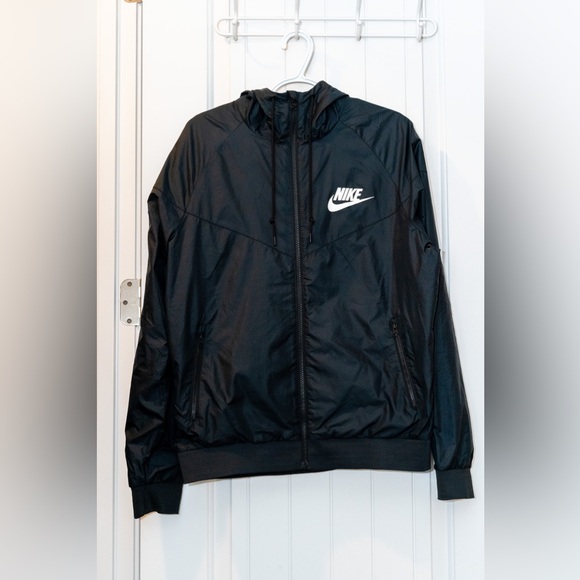 Nike NSW Black Track Jacket Size Medium - Picture 1 of 4